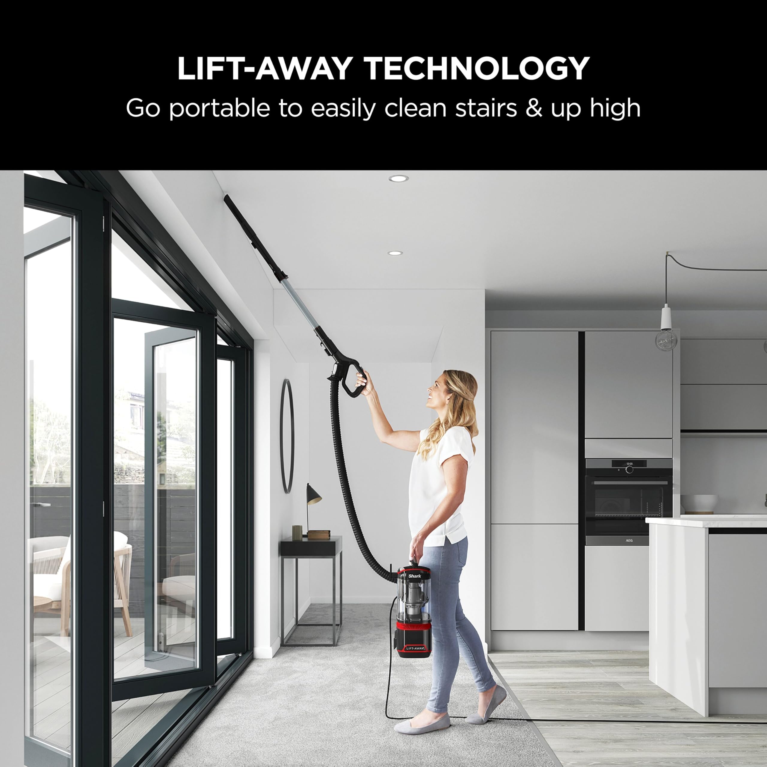 Shark Corded Upright Vacuum Cleaner 1.1L with Lift-Away Technology, Pet Model, LED Headlights,Black